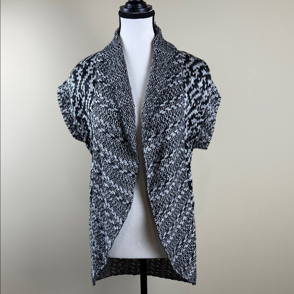 Reitmans Black & Gray Knit Shawl Collar Sweater Vest Cozy Soft Women's Size S